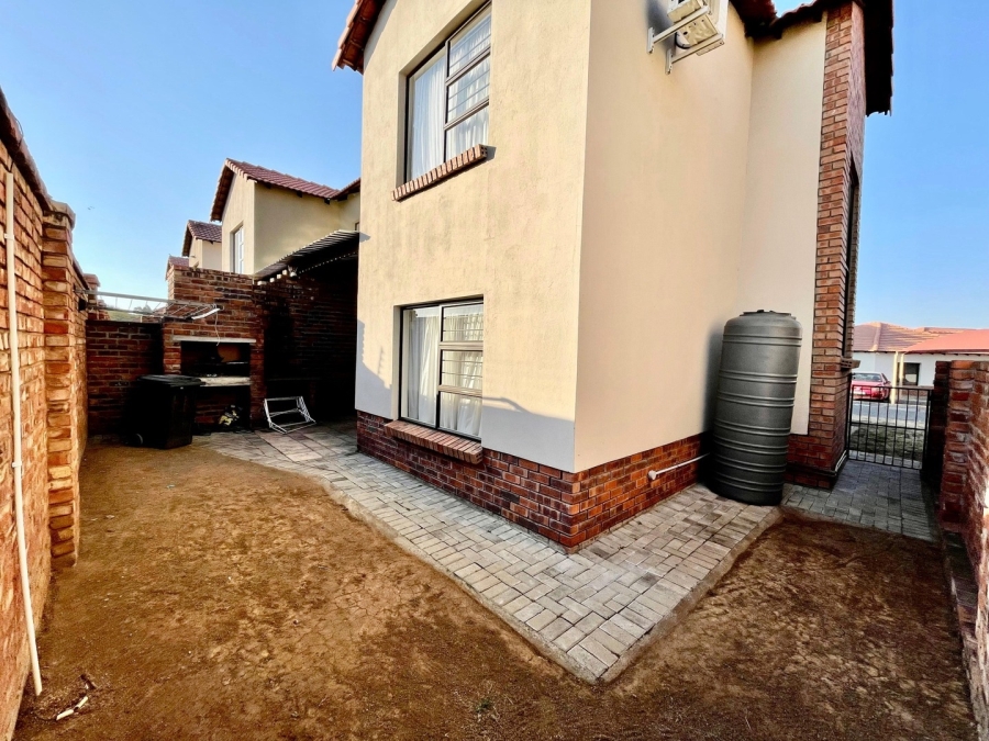 3 Bedroom Property for Sale in Waterval East North West